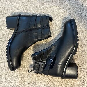 Seychelles Black Leather Ankle Boots - never worn before